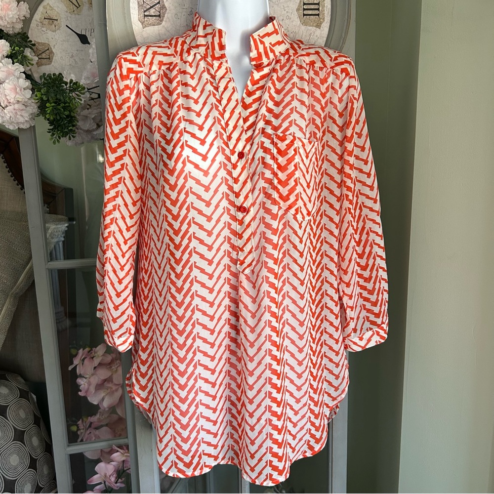XTAREN Pullover Blouse Shirt White Orange Chevron Print Roll Tab Sleeve Size S